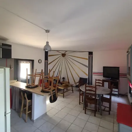 Location Saisonniere Curiste Montesquieu (Pyrenees-Orientales)