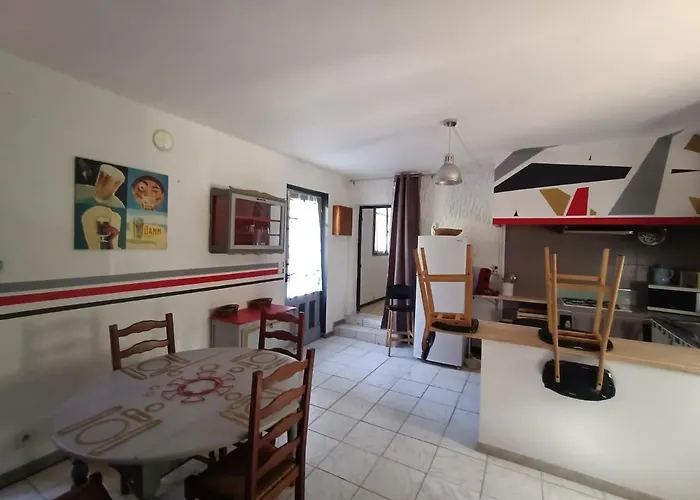 Apartamento Location Saisonniere Curiste Montesquieu (Pyrenees-Orientales)